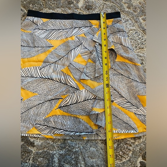 LOFT A-Line Skirt Women Multicolor Ruffled Front Leaf Pattern Size 6 Yellow NEW - Picture 4 of 7